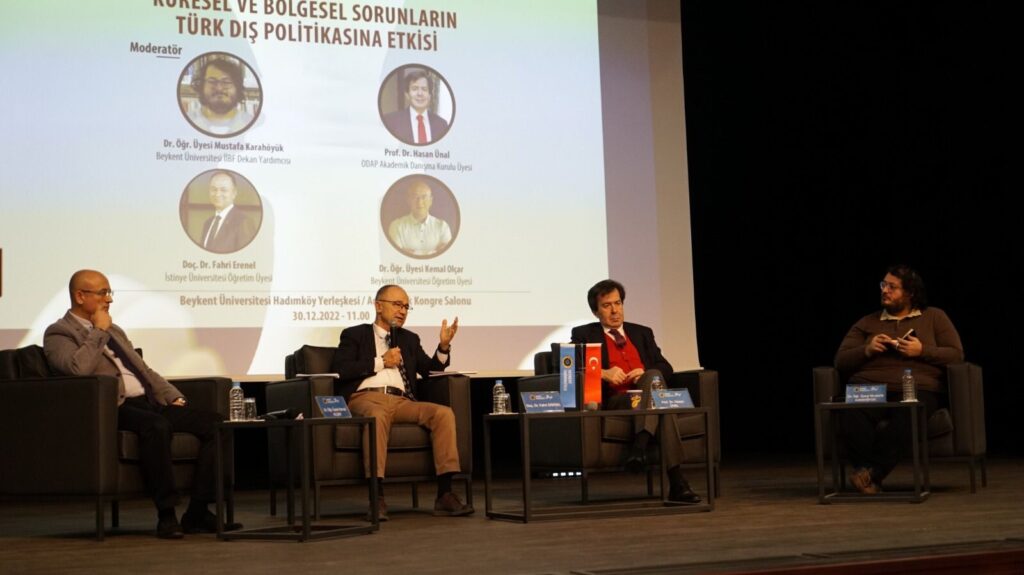 Küresel ve Bölgesel Sorunların Türk Dış Politikasına Etkisi Paneli