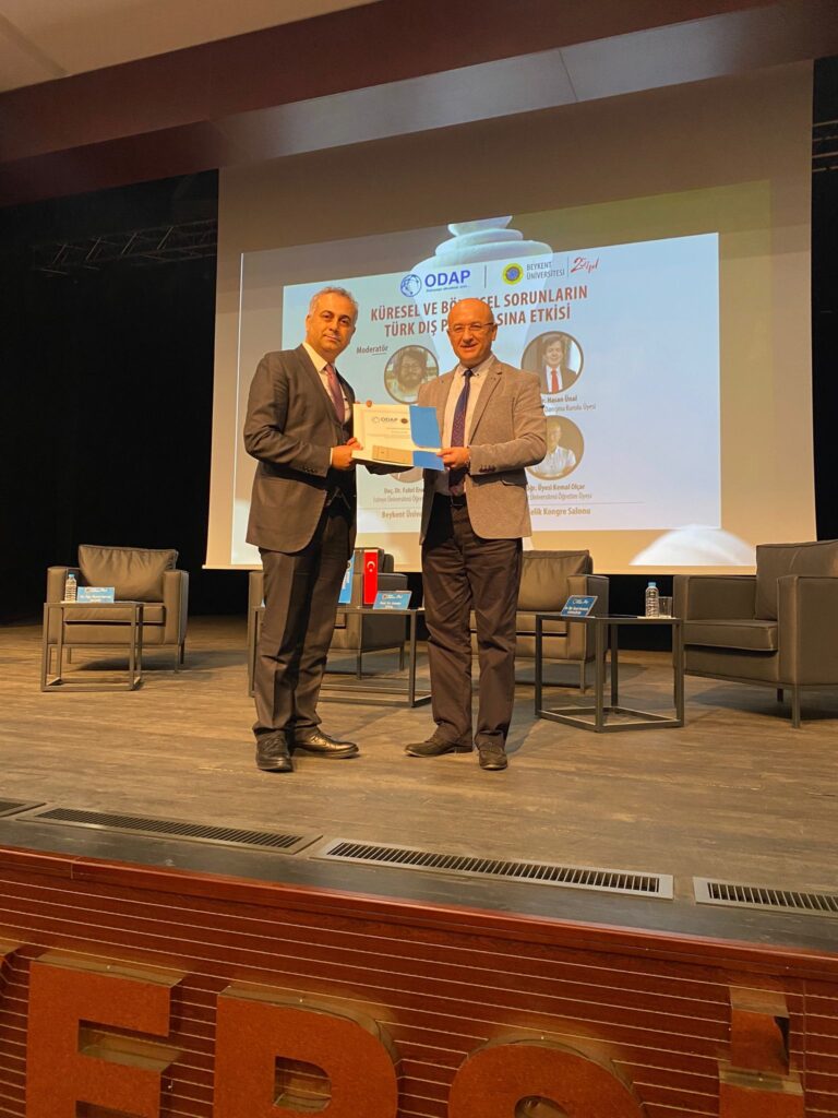 Küresel ve Bölgesel Sorunların Türk Dış Politikasına Etkisi Paneli