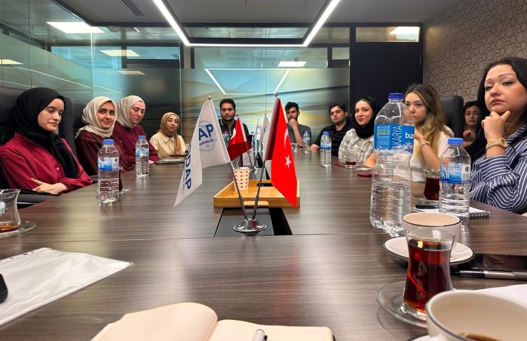 ODAP Merkezi Yaz Dönemi Staj Programının İlk Yuvarlak Masa Toplantısı Gerçekleştirildi ODAP Merkezi Yaz Dönemi Staj Programının İlk Yuvarlak Masa Toplantısı Gerçekleştirildi