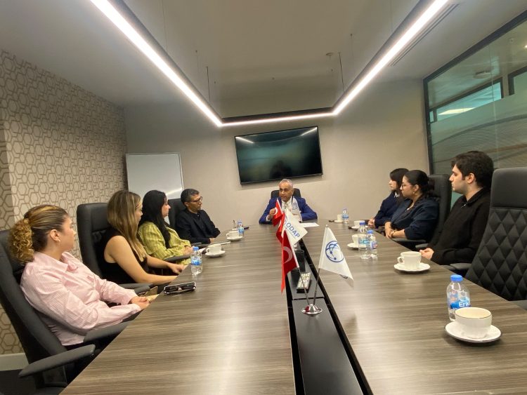 ODAP Merkezi’nde Yaz Dönemi Stajyerleri ile Yuvarlak Masa Toplantısı Gerçekleştirildi ODAP Merkezi’nde Yaz Dönemi Stajyerleri ile Yuvarlak Masa Toplantısı Gerçekleştirildi